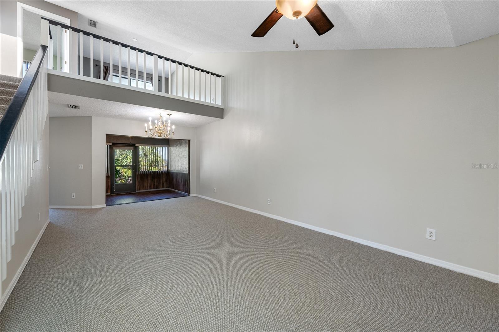 CAMBRIDGE ON GREEN - Residential