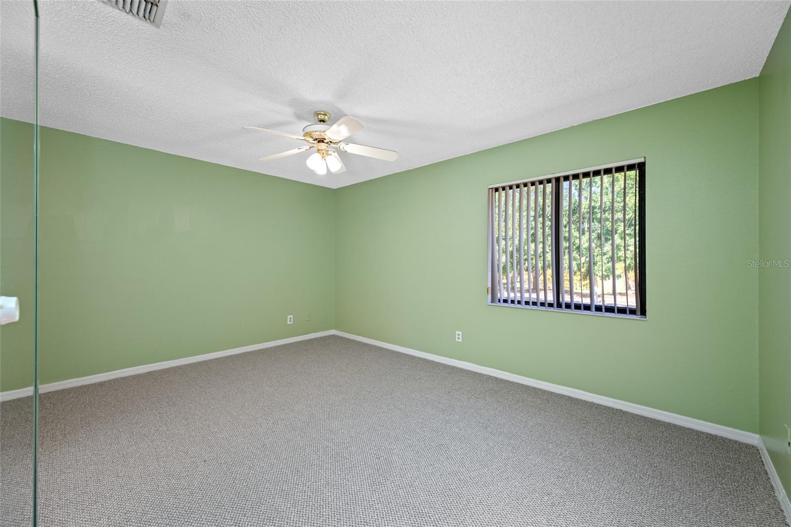 CAMBRIDGE ON GREEN - Residential