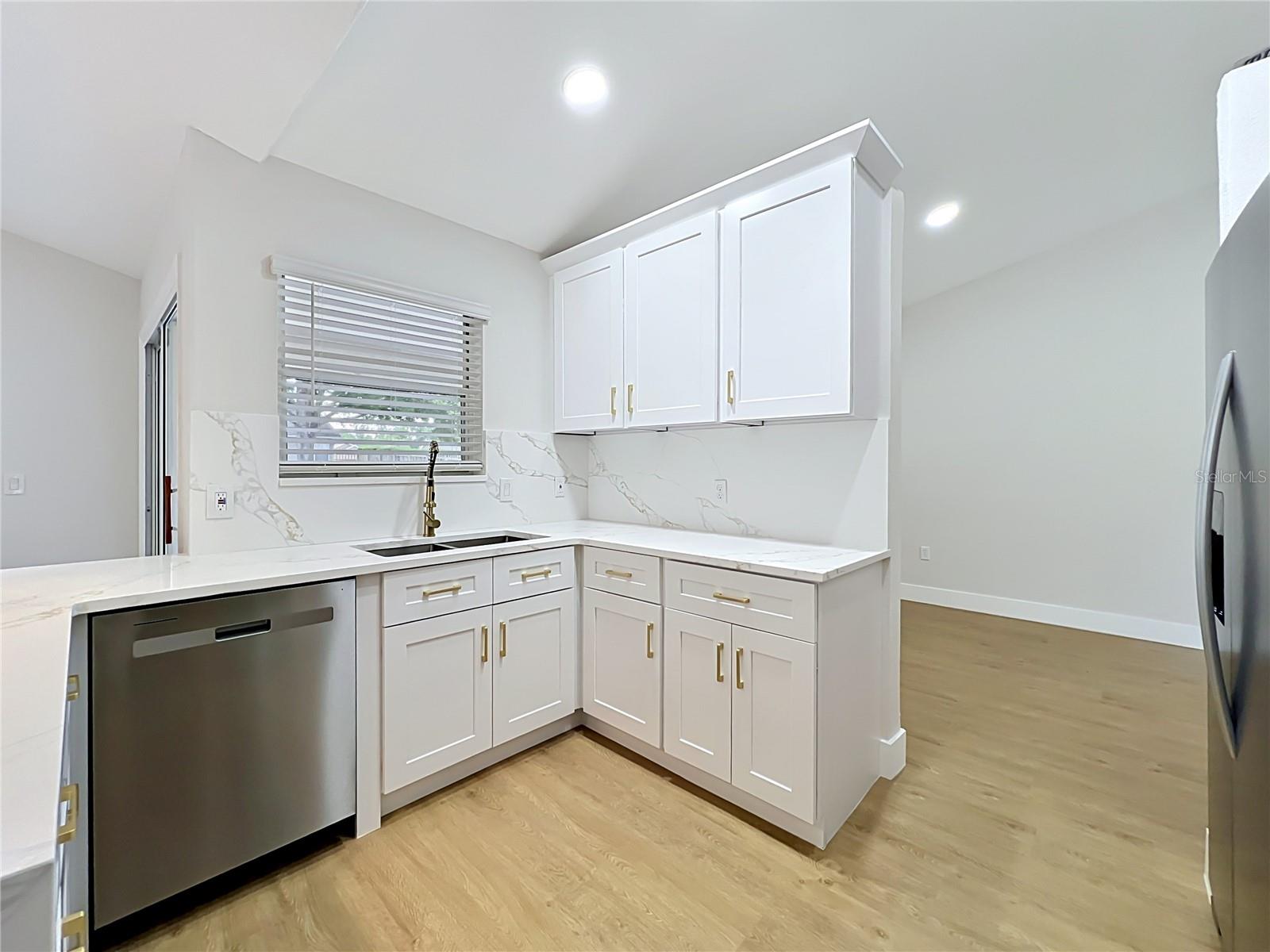 HILLS OF LAKE MARY PH 4 - Residential