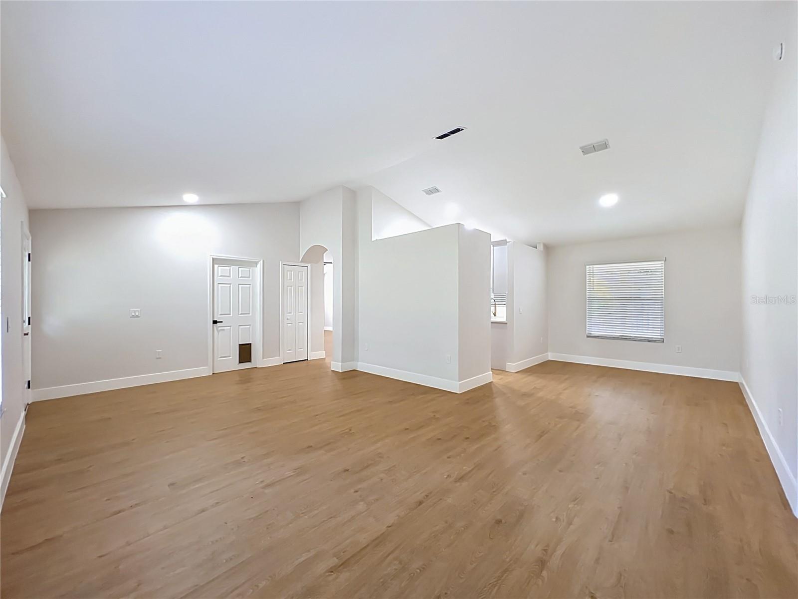 HILLS OF LAKE MARY PH 4 - Residential