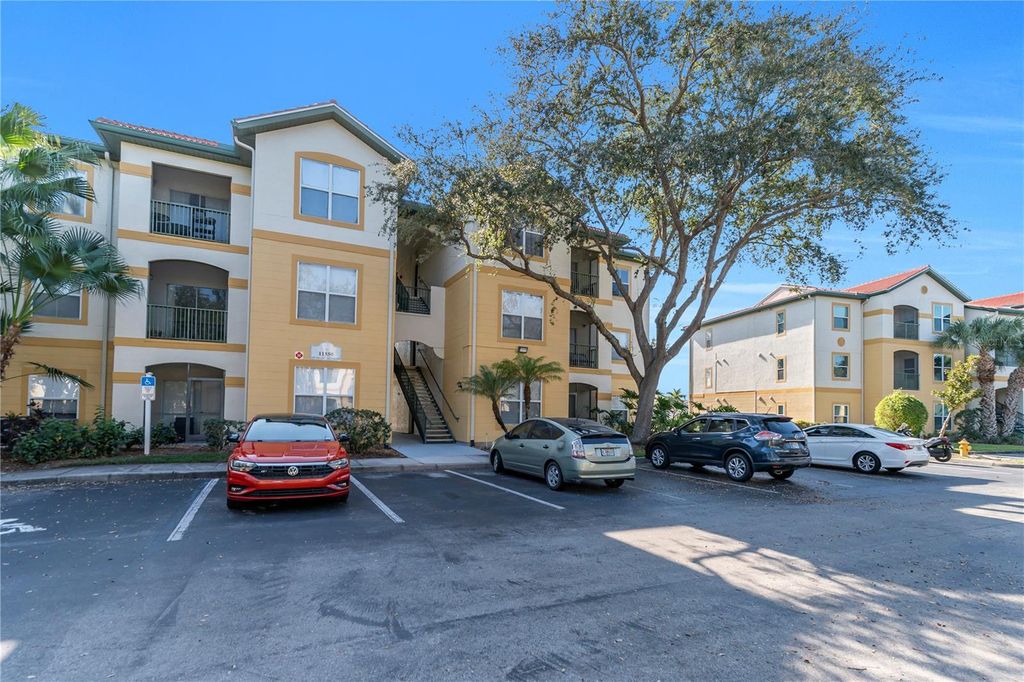 Photo of 11550 Villa Grand #1315, Fort Myers, FL 33913 (MLS # O6384736)