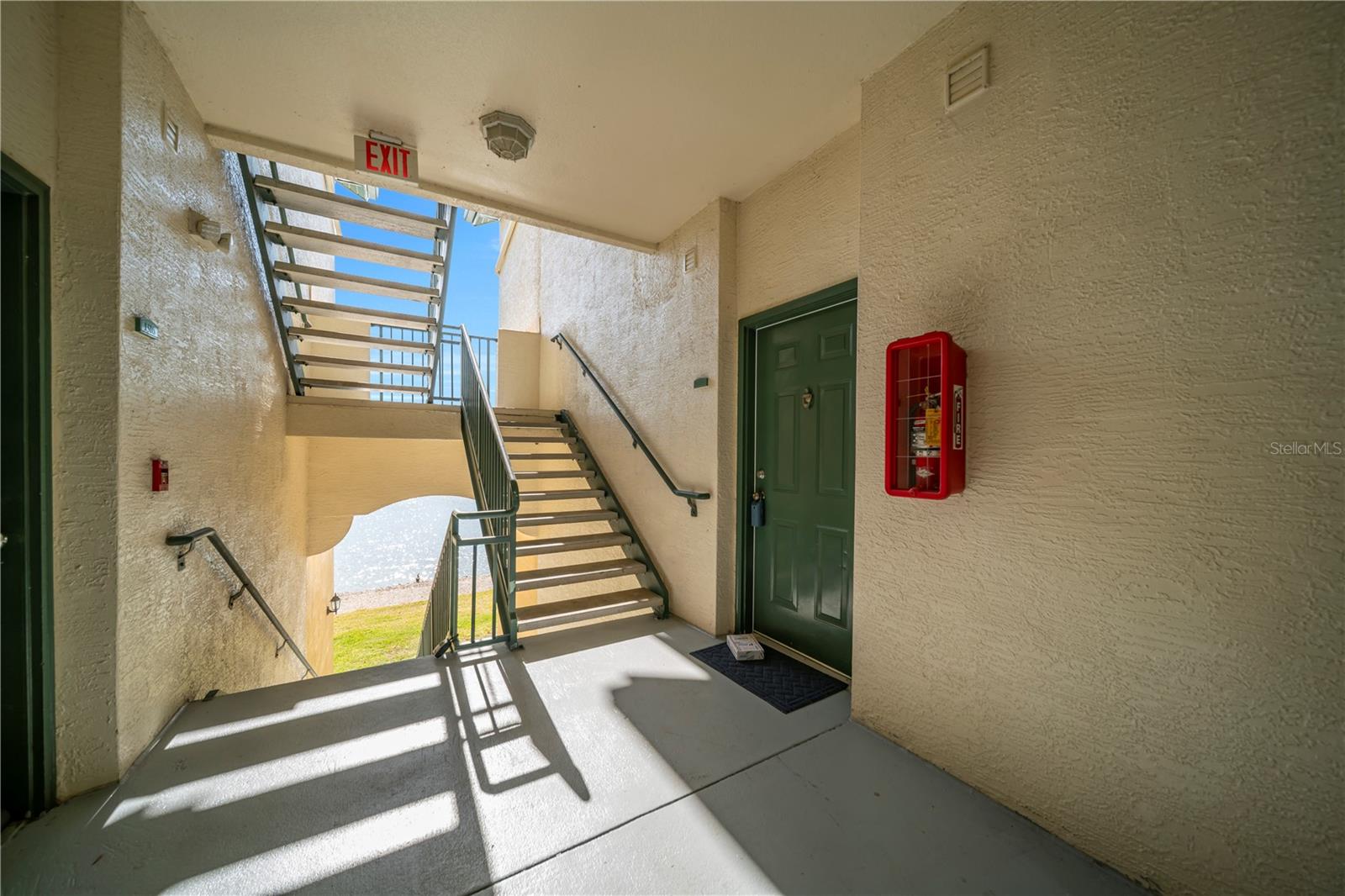 ROYAL GREENS/GATEWAY CONDO - Residential