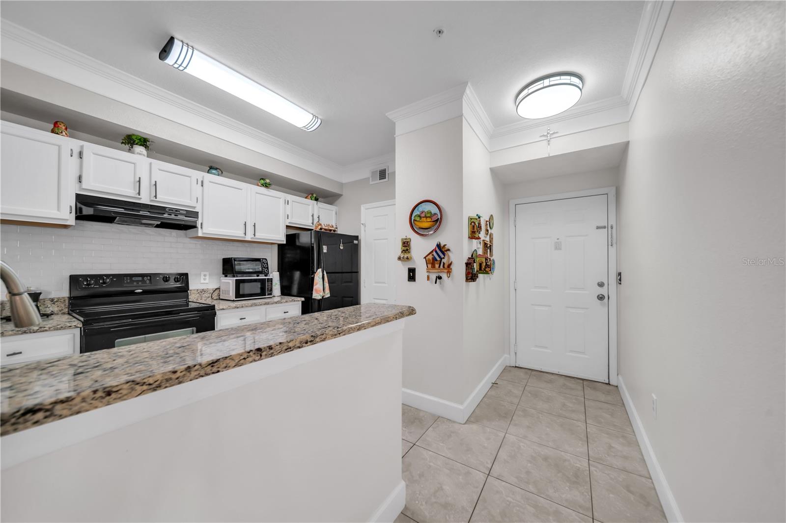 ROYAL GREENS/GATEWAY CONDO - Residential