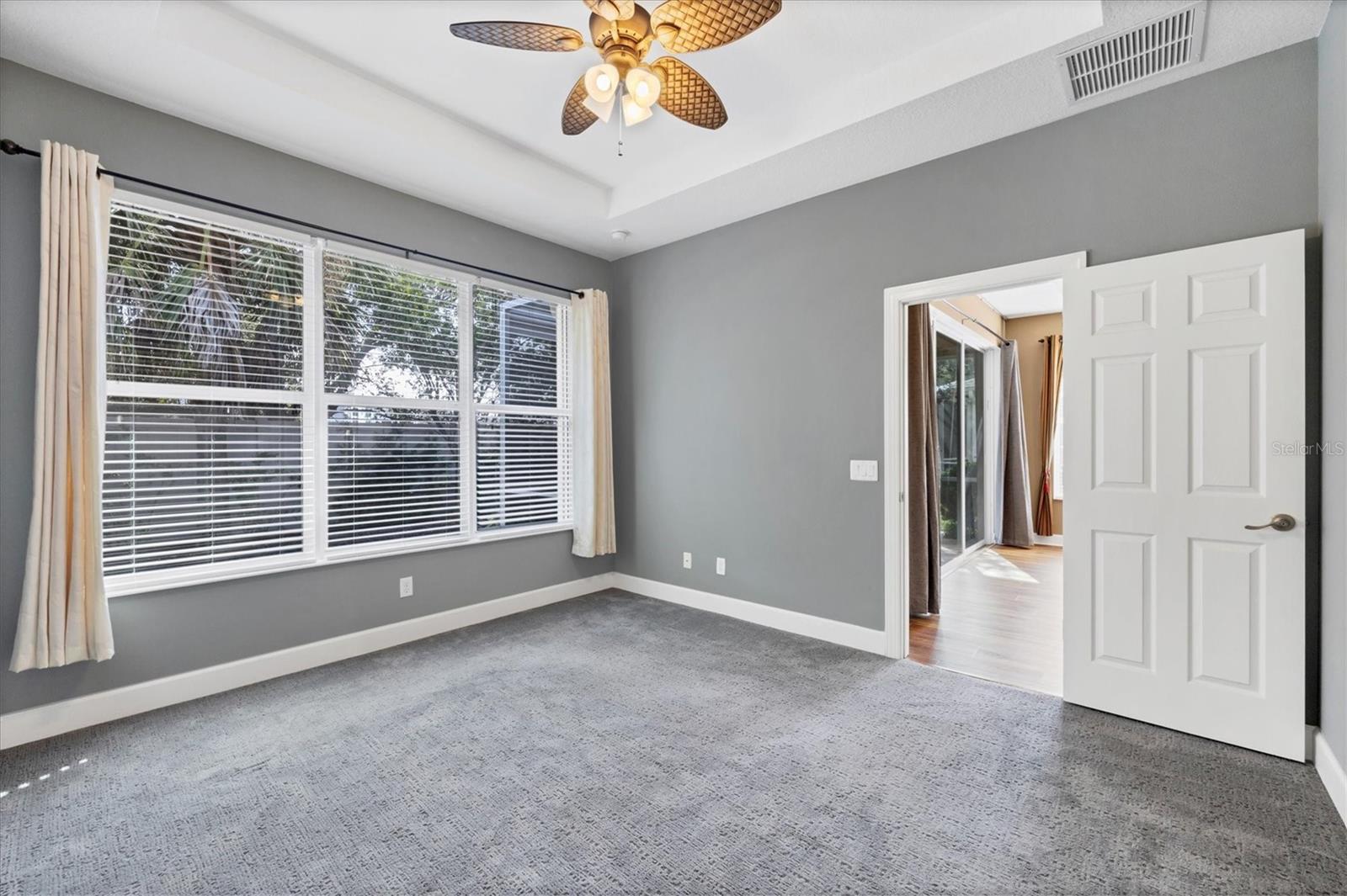 VERONA RESERVE - Residential