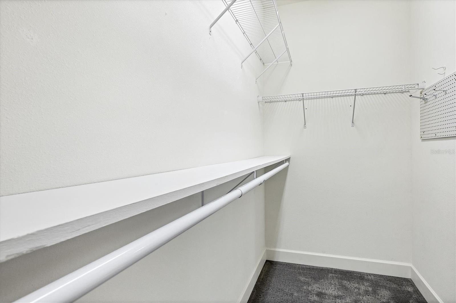 VERONA RESERVE - Residential