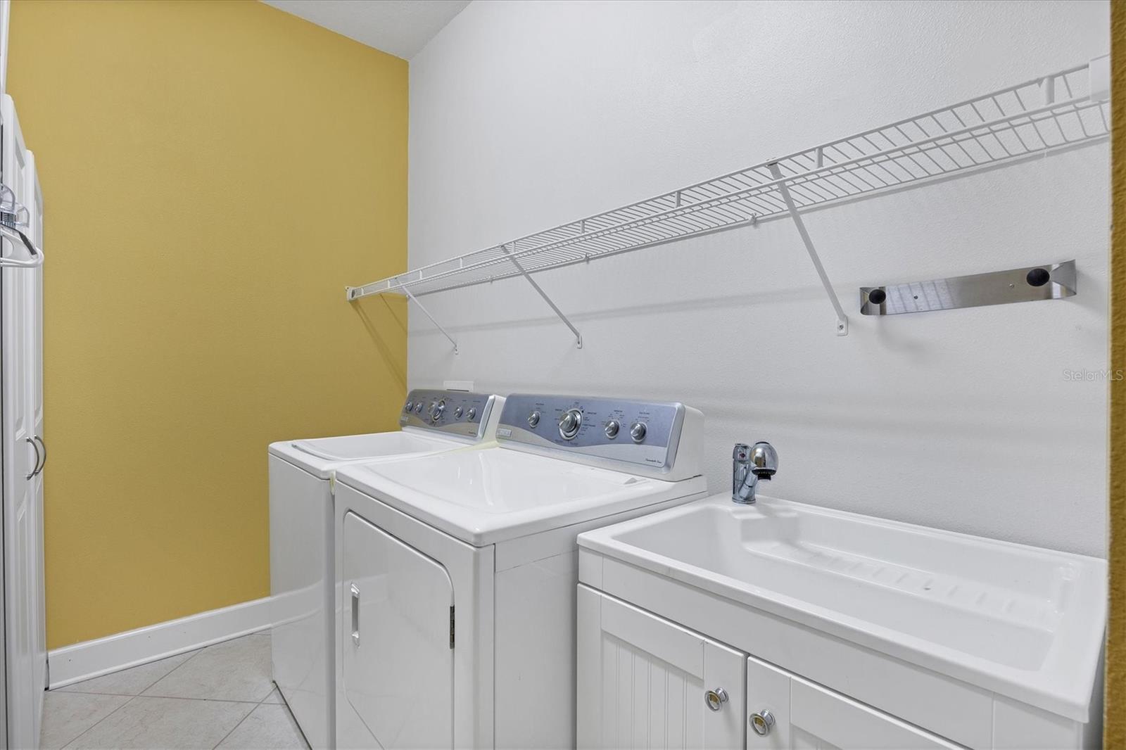 VERONA RESERVE - Residential