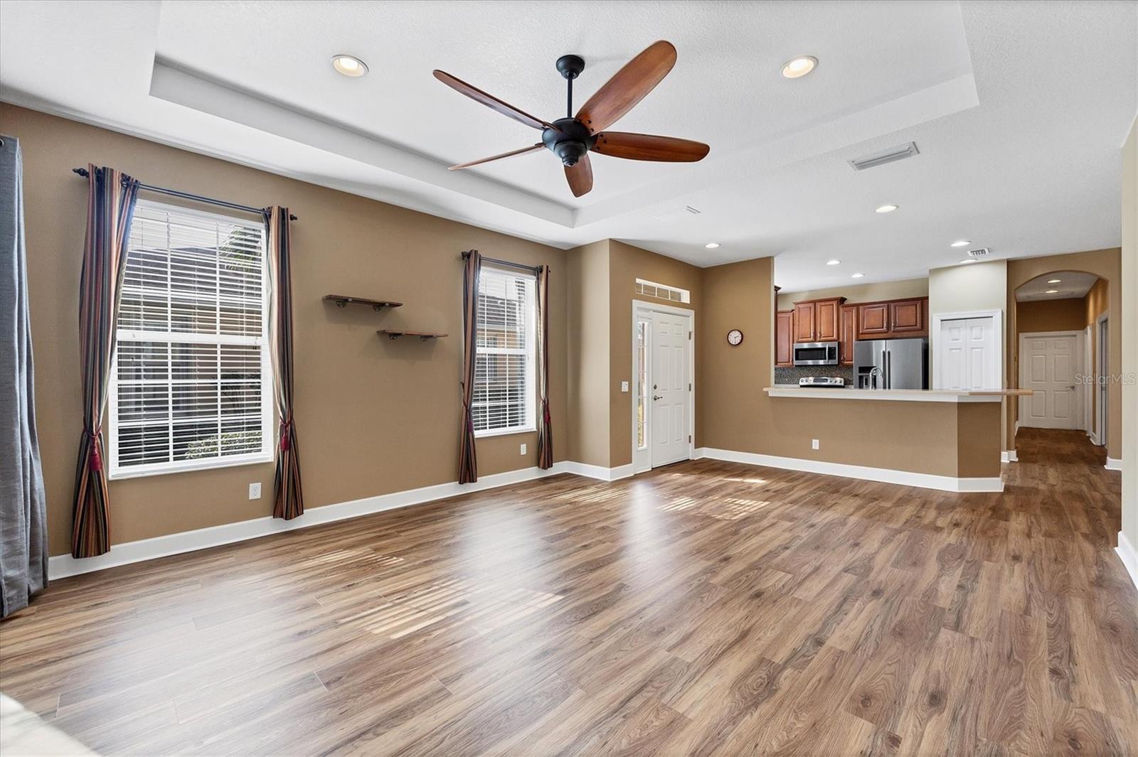 VERONA RESERVE - Residential