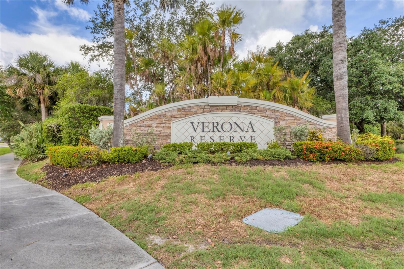 VERONA RESERVE - Residential
