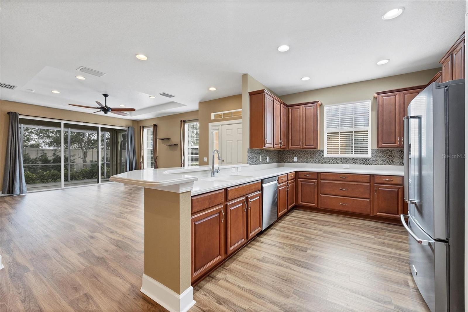 VERONA RESERVE - Residential