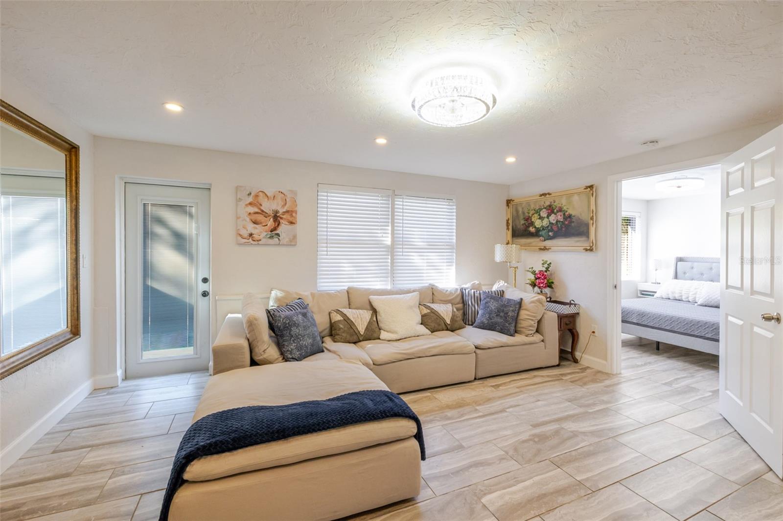 SAPPHIRE HEIGHTS - Residential Income