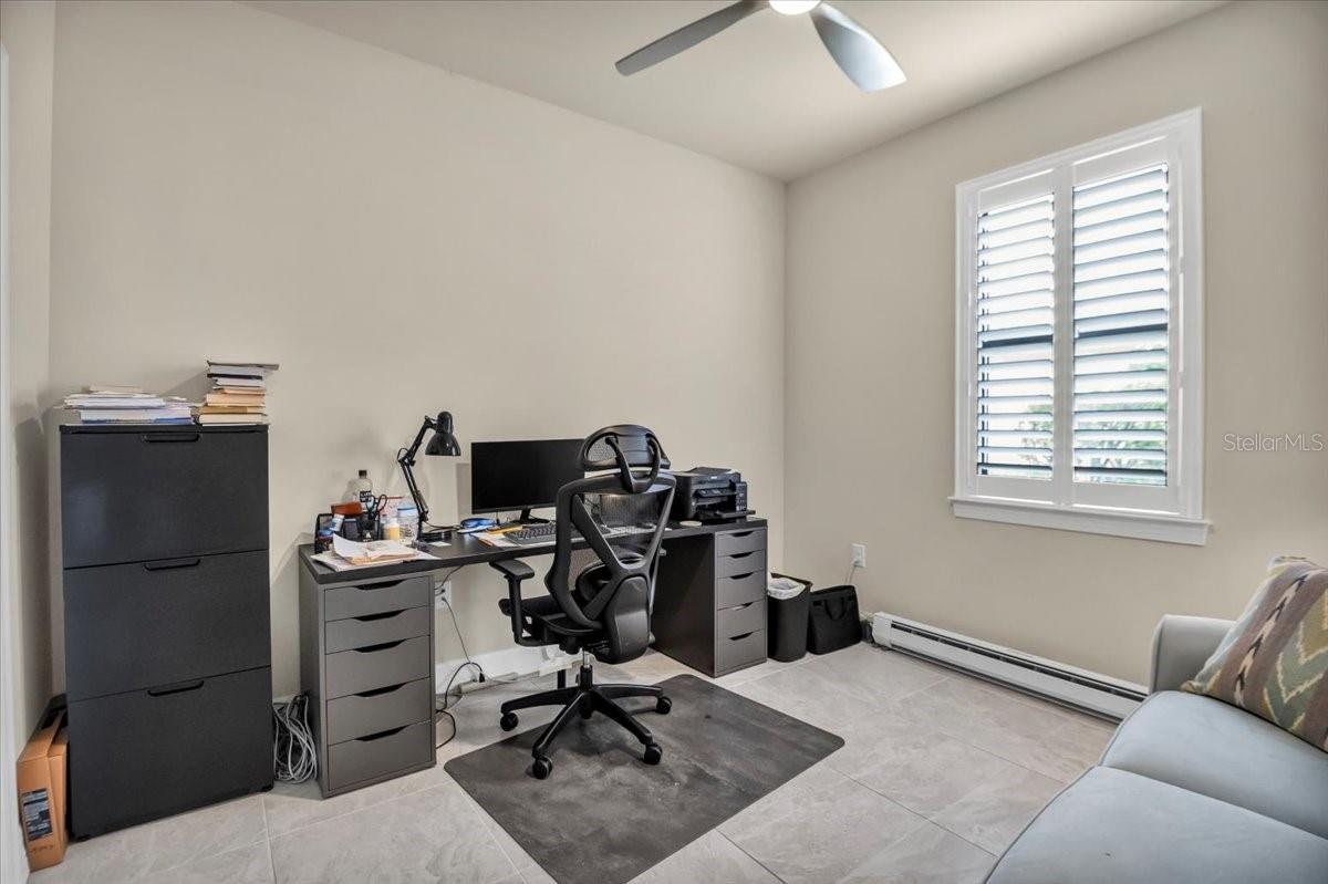 ISLANDWALK/THE WEST VLGS PH 5 - Residential