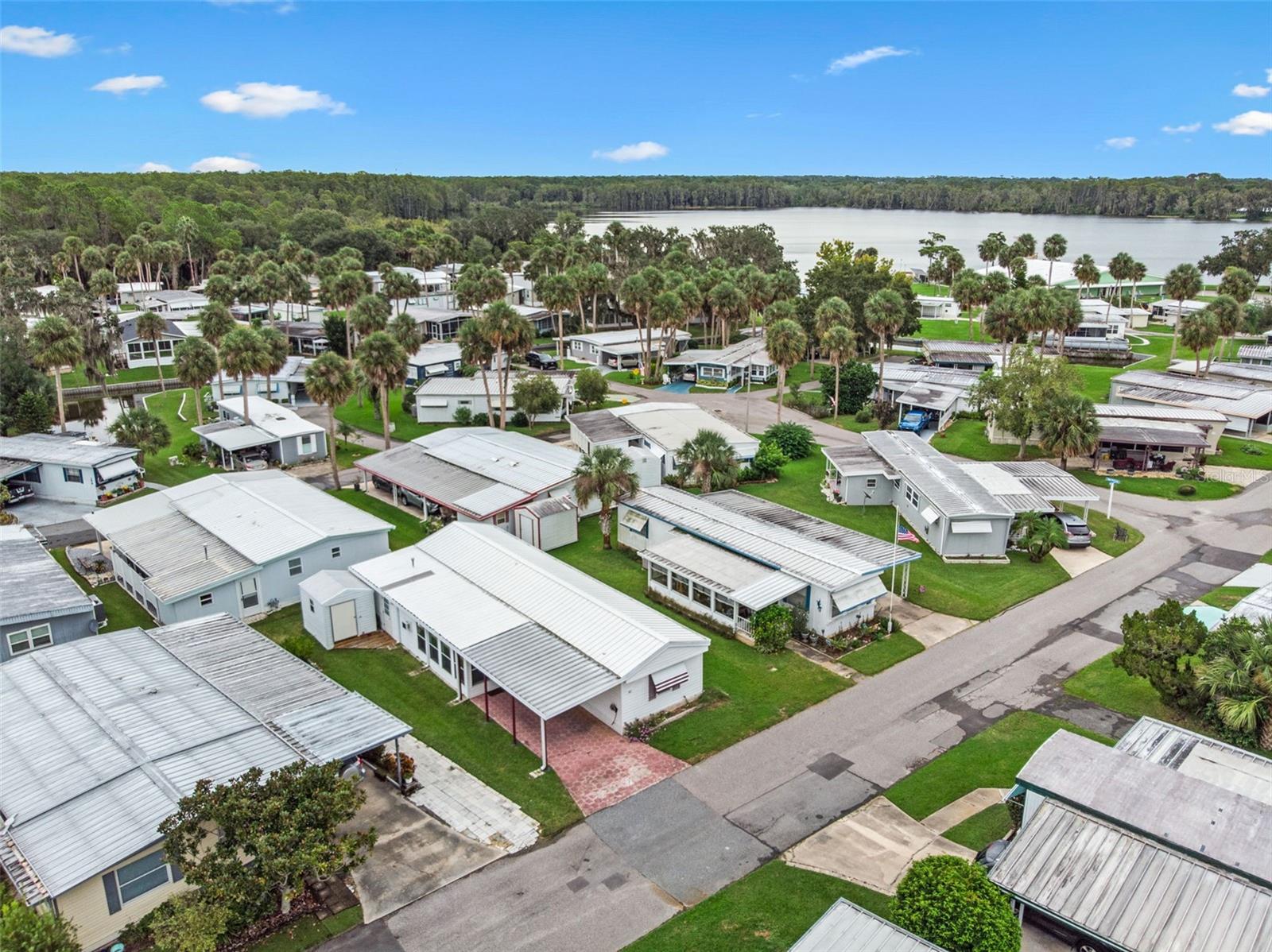 EUSTIS COUNTRY CLUB MANOR MHP UNIT 02A - Residential