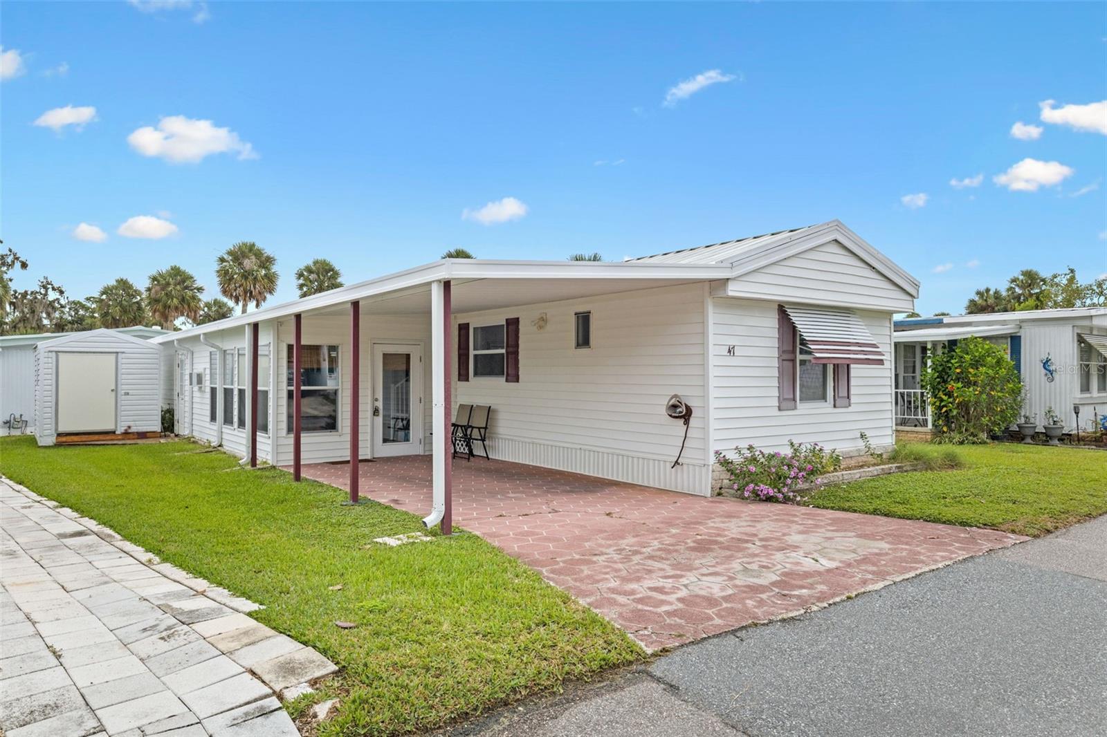 EUSTIS COUNTRY CLUB MANOR MHP UNIT 02A - Residential