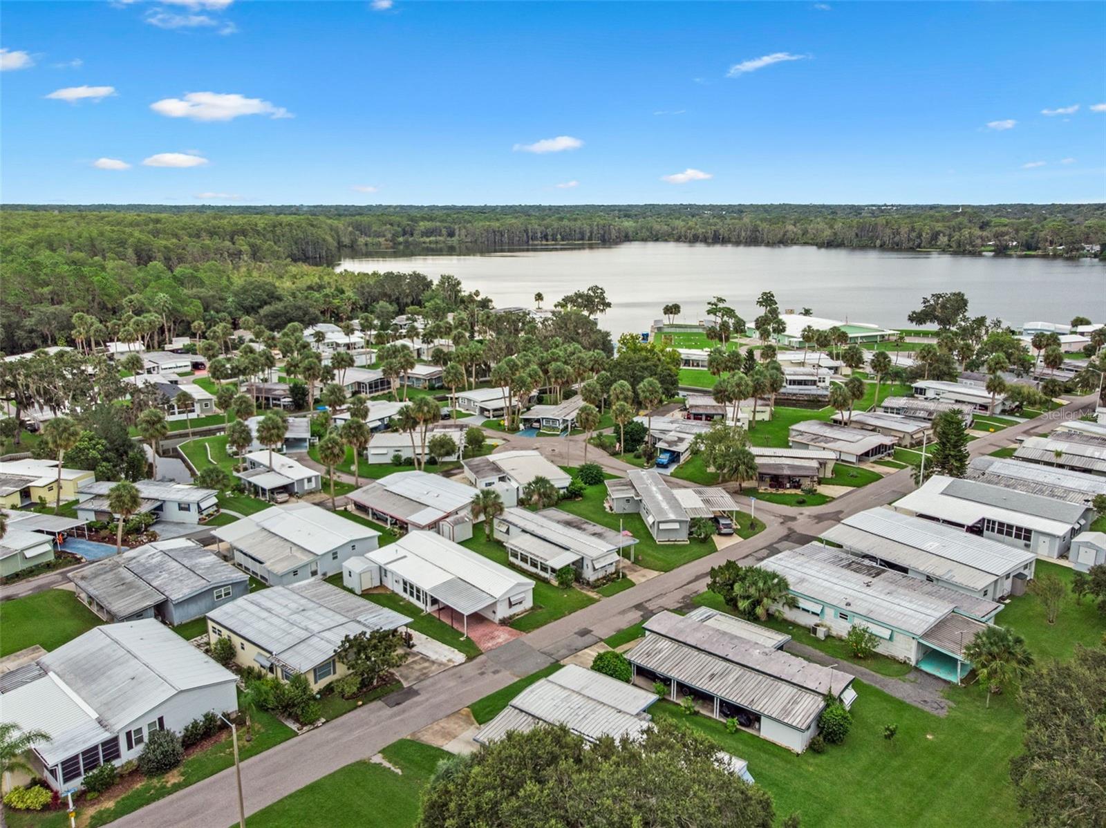 EUSTIS COUNTRY CLUB MANOR MHP UNIT 02A - Residential