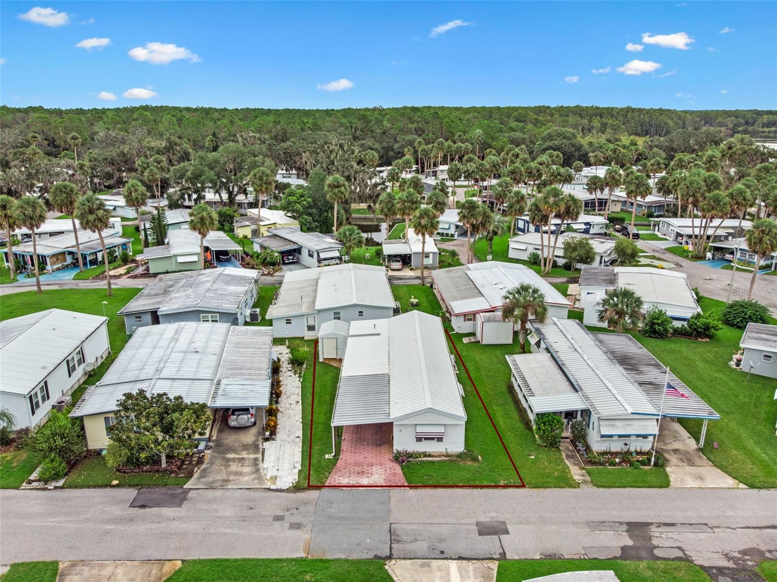 EUSTIS COUNTRY CLUB MANOR MHP UNIT 02A - Residential