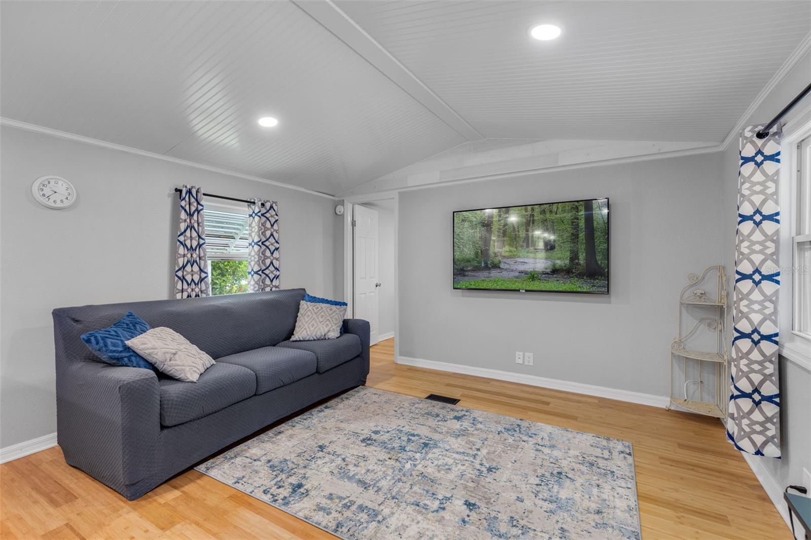 EUSTIS COUNTRY CLUB MANOR MHP UNIT 02A - Residential