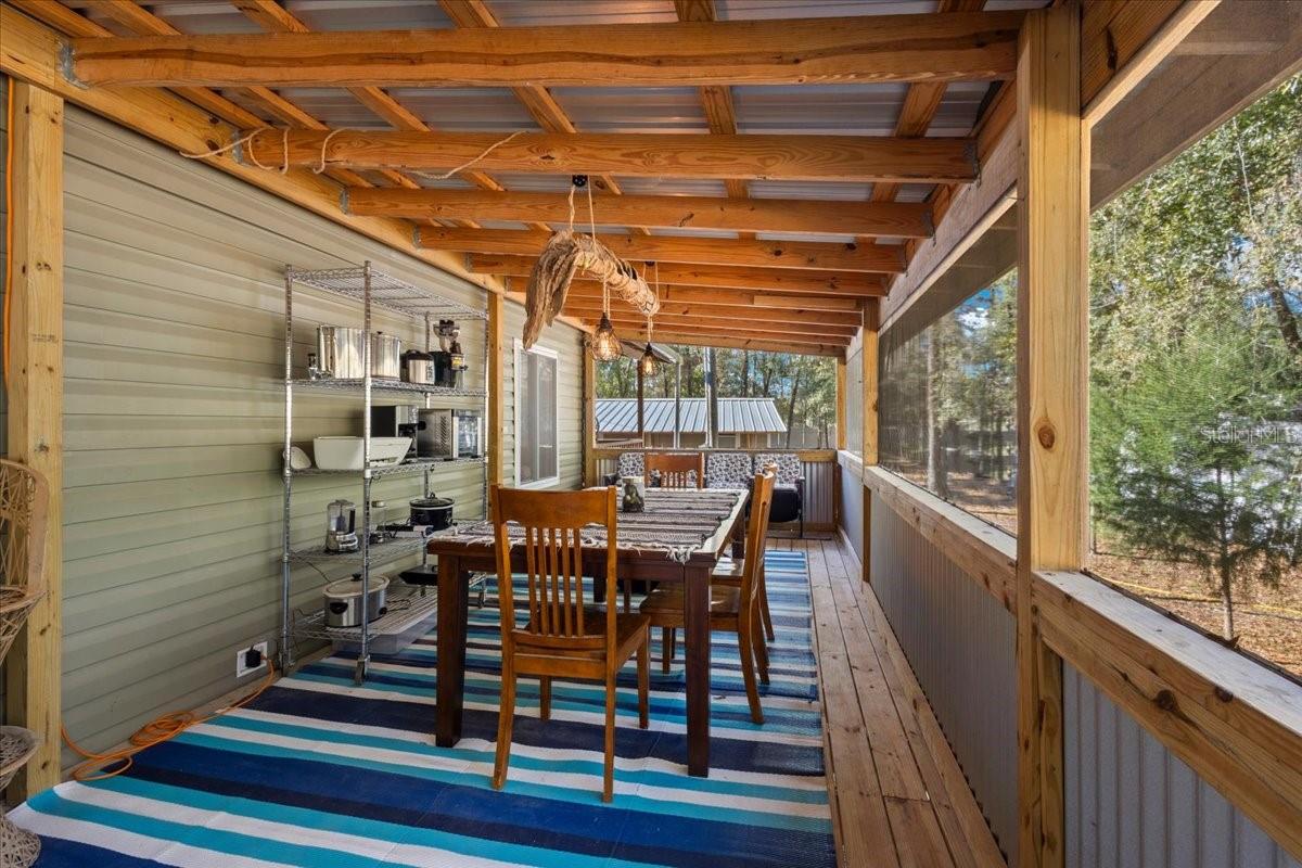 SUWANNEE OAKS SUB - Residential