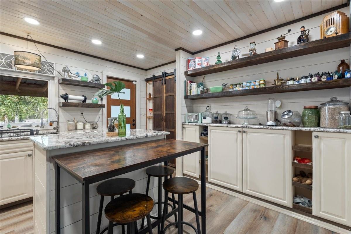 SUWANNEE OAKS SUB - Residential