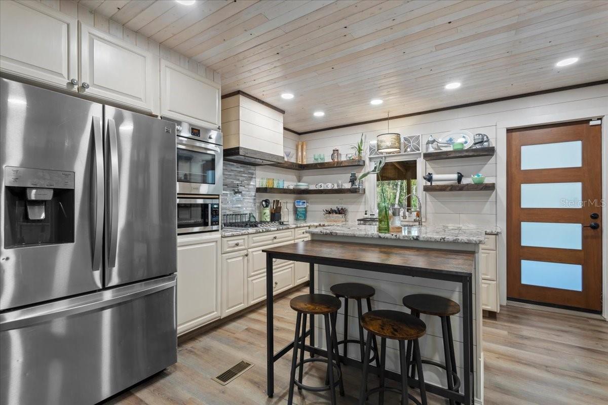 SUWANNEE OAKS SUB - Residential