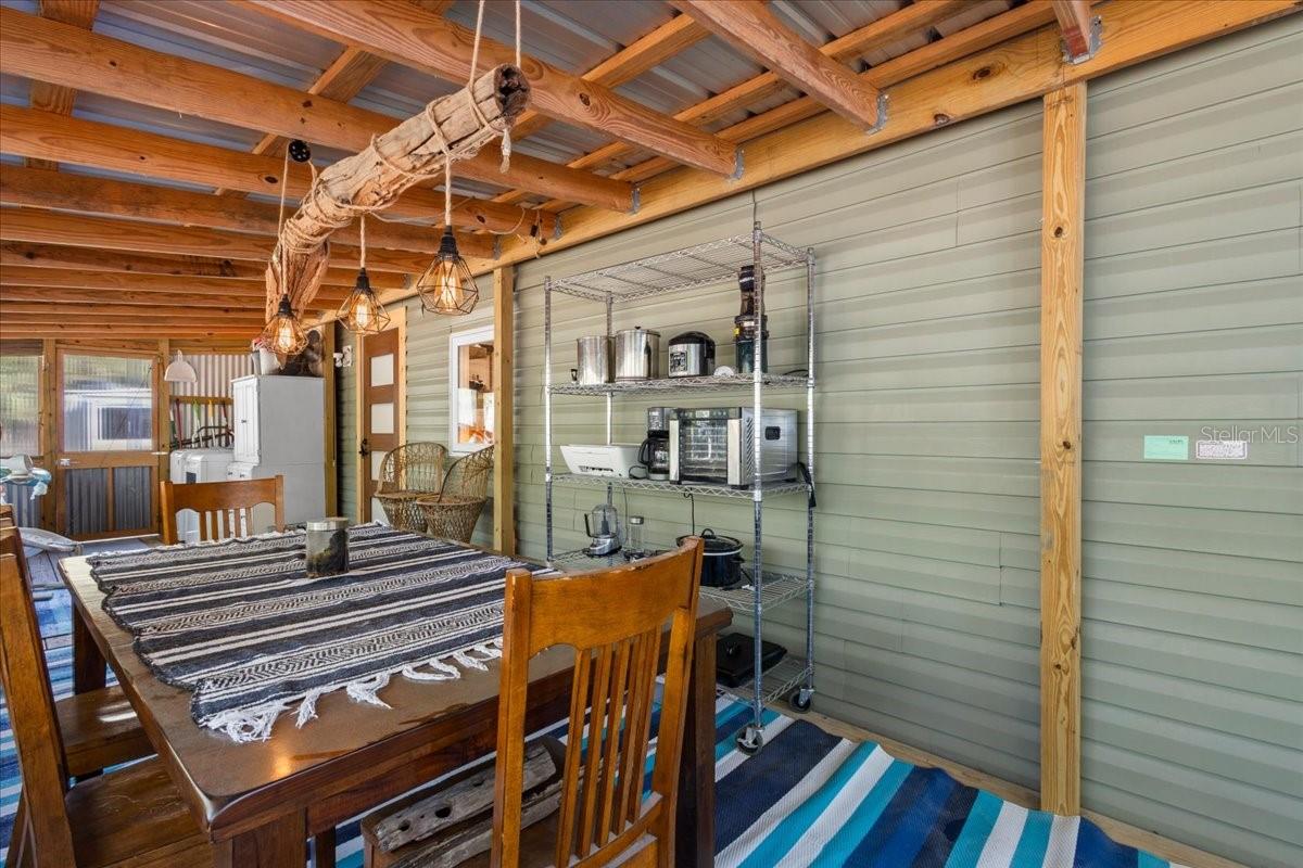 SUWANNEE OAKS SUB - Residential