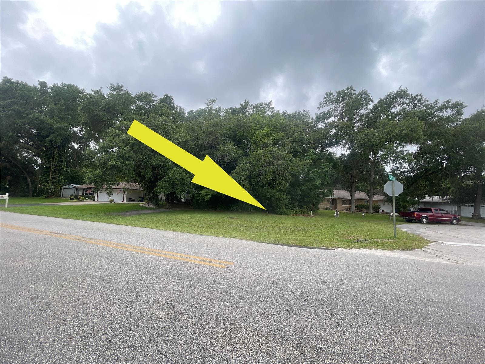 Great wooded parcel of land in the heart of Florida Shores.; Cleared: No