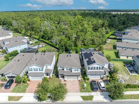 A home in DELAND