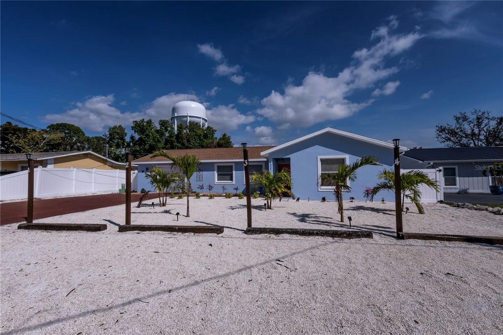 Gulf Trail Ranches tract | Sarasota Real Estate 5 Photo of 4415 60th Street Court W, Bradenton, FL 34210 (MLS # A4669774)