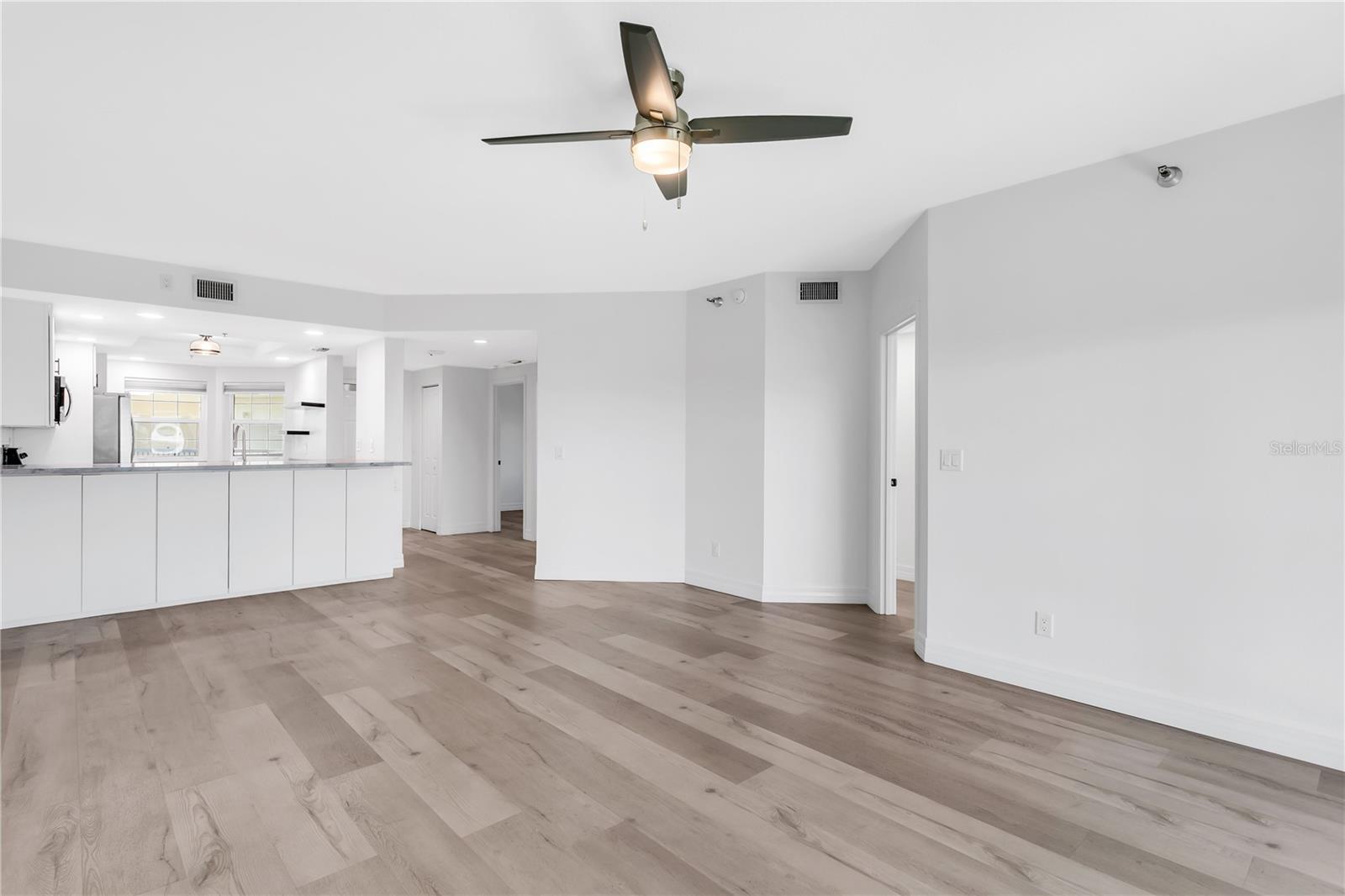 HARBOUR COURT A CONDO - Residential Lease