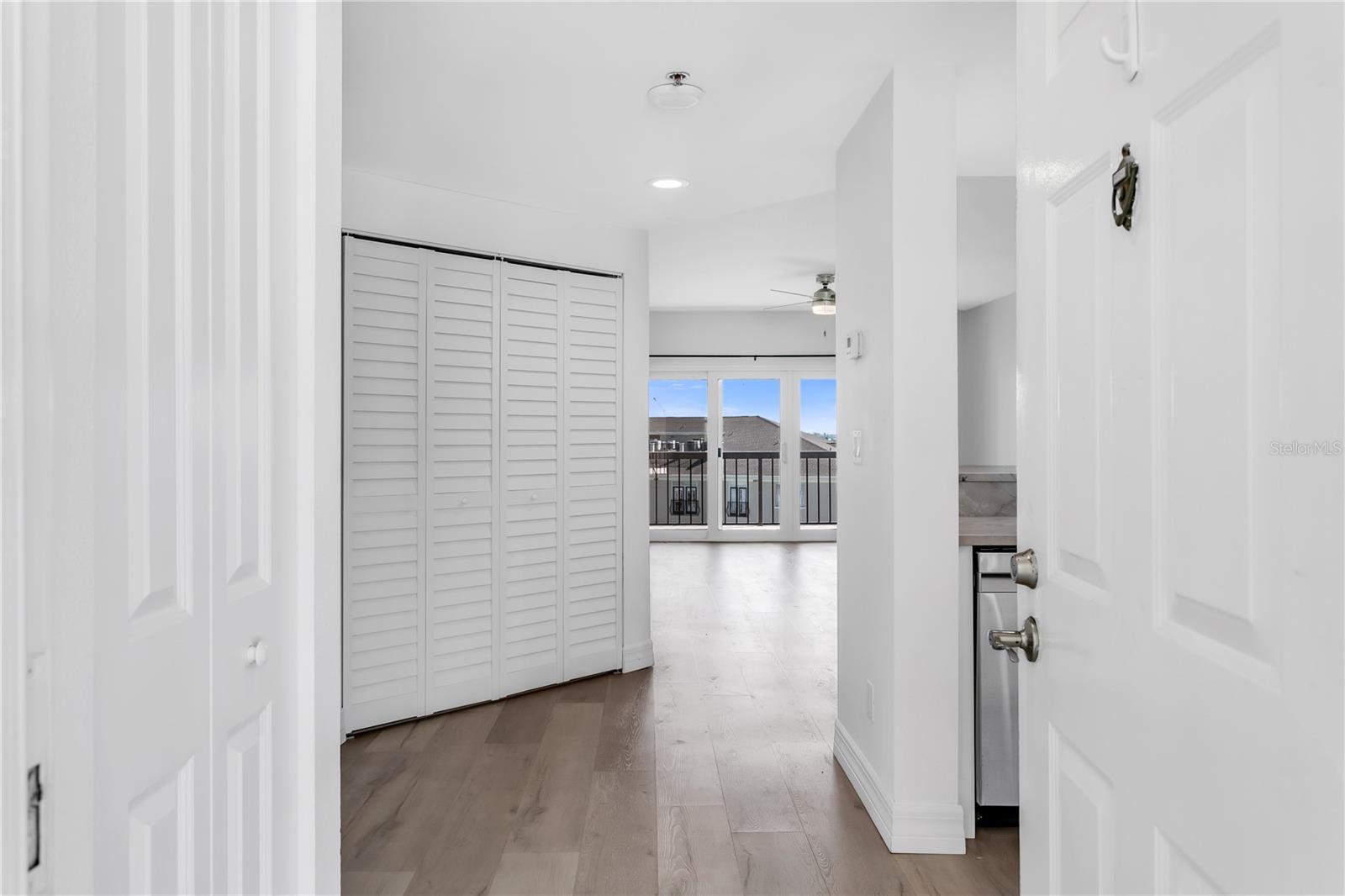 HARBOUR COURT A CONDO - Residential Lease