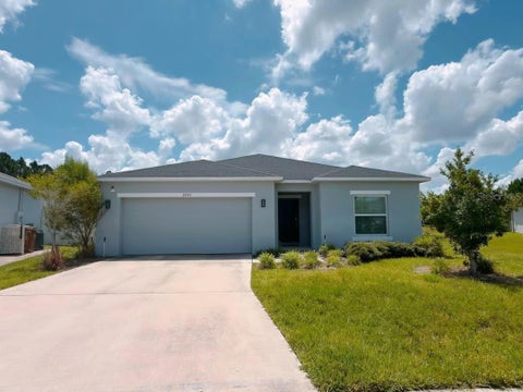 Photo of 3992 Fescue Street, Clermont, FL 34714 (MLS # S5160019)