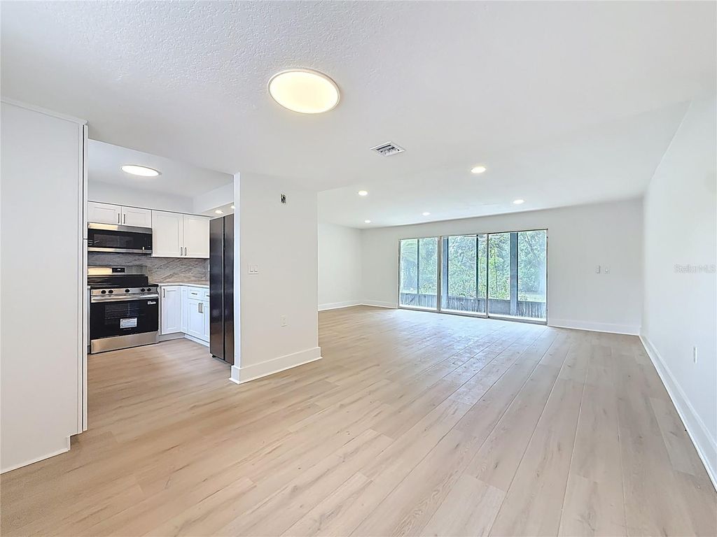 Photo of 200 Country Club Drive #1301, Largo, FL 33771 (MLS # TB8499874)