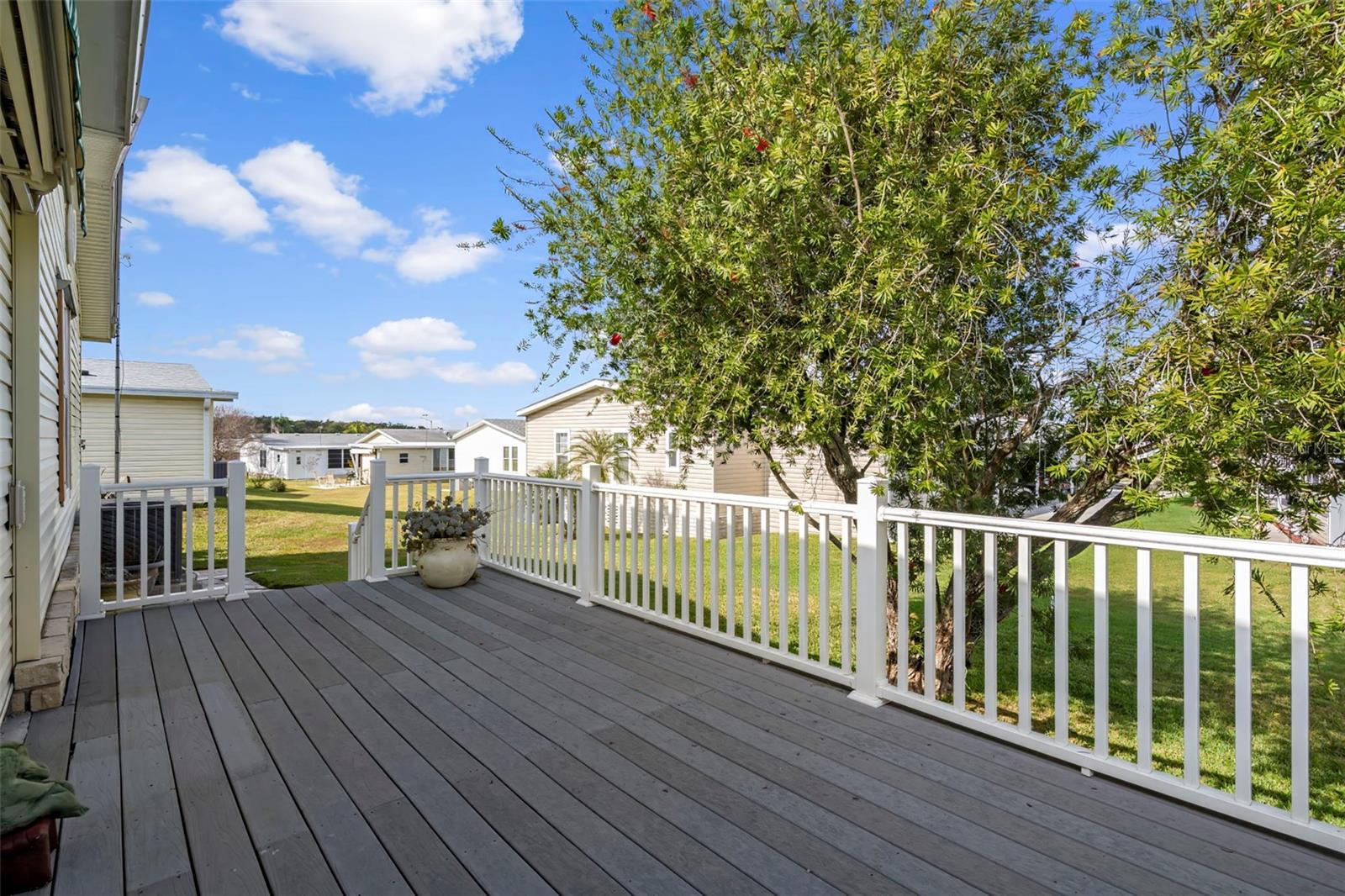 GRAND HORIZONS PH 03 - Residential