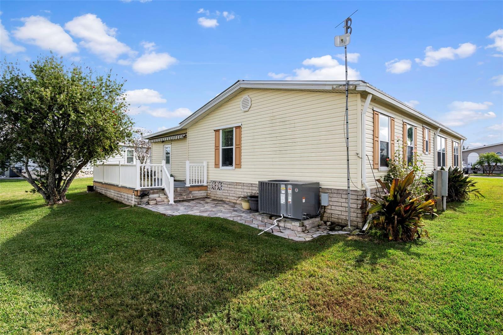 GRAND HORIZONS PH 03 - Residential