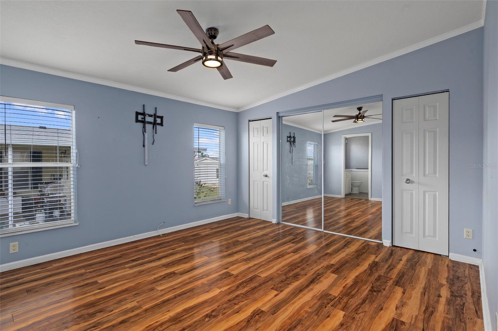 GRAND HORIZONS PH 03 - Residential