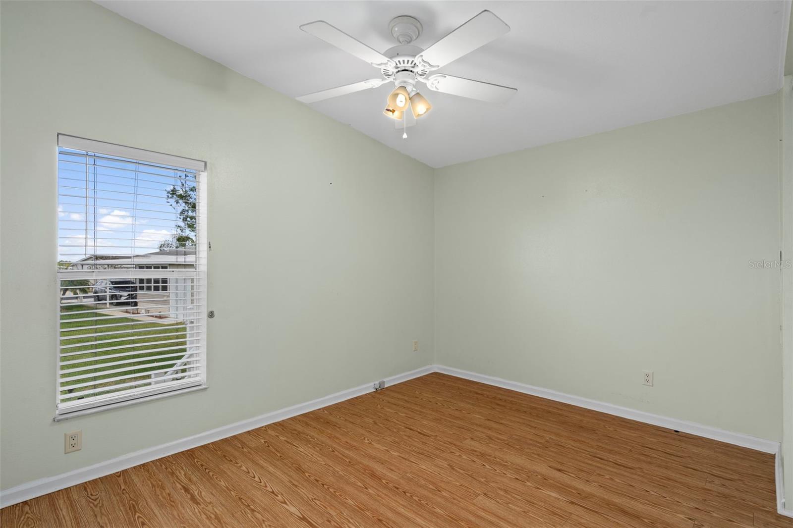 GRAND HORIZONS PH 03 - Residential