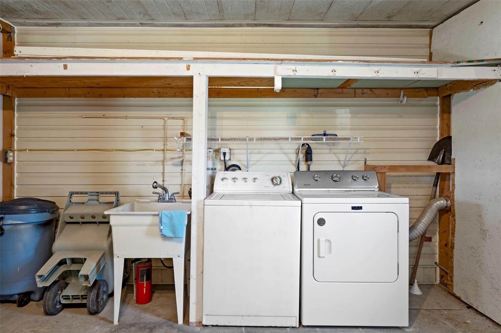 GRAND HORIZONS PH 03 - Residential