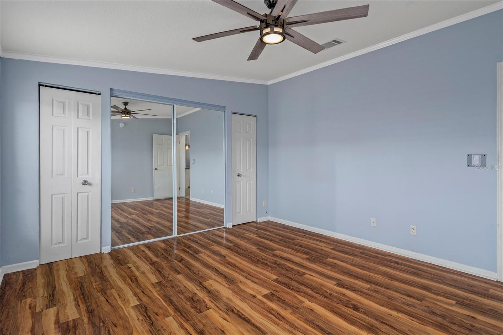 GRAND HORIZONS PH 03 - Residential