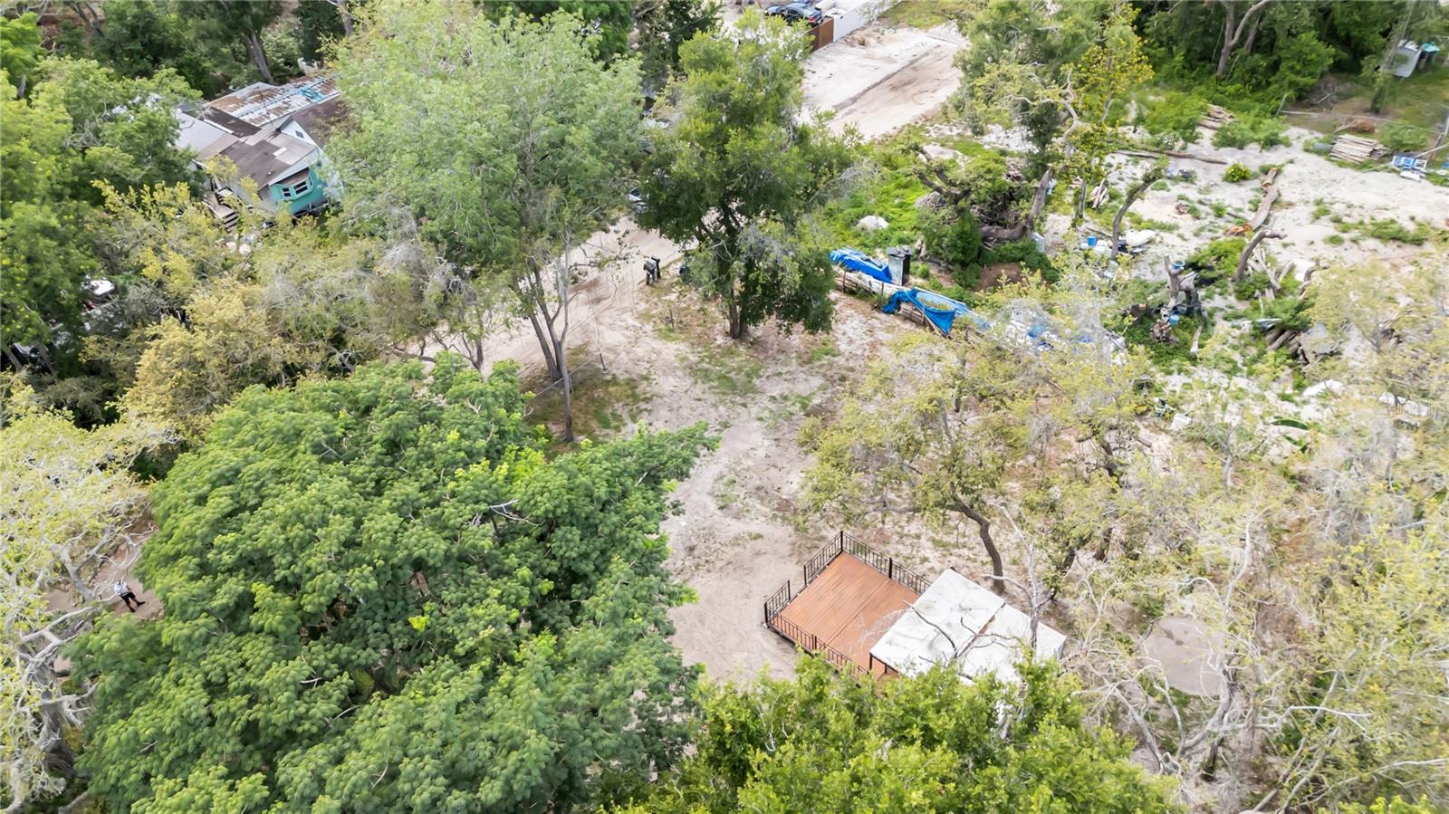 MOON LAKE ESTATE - Land