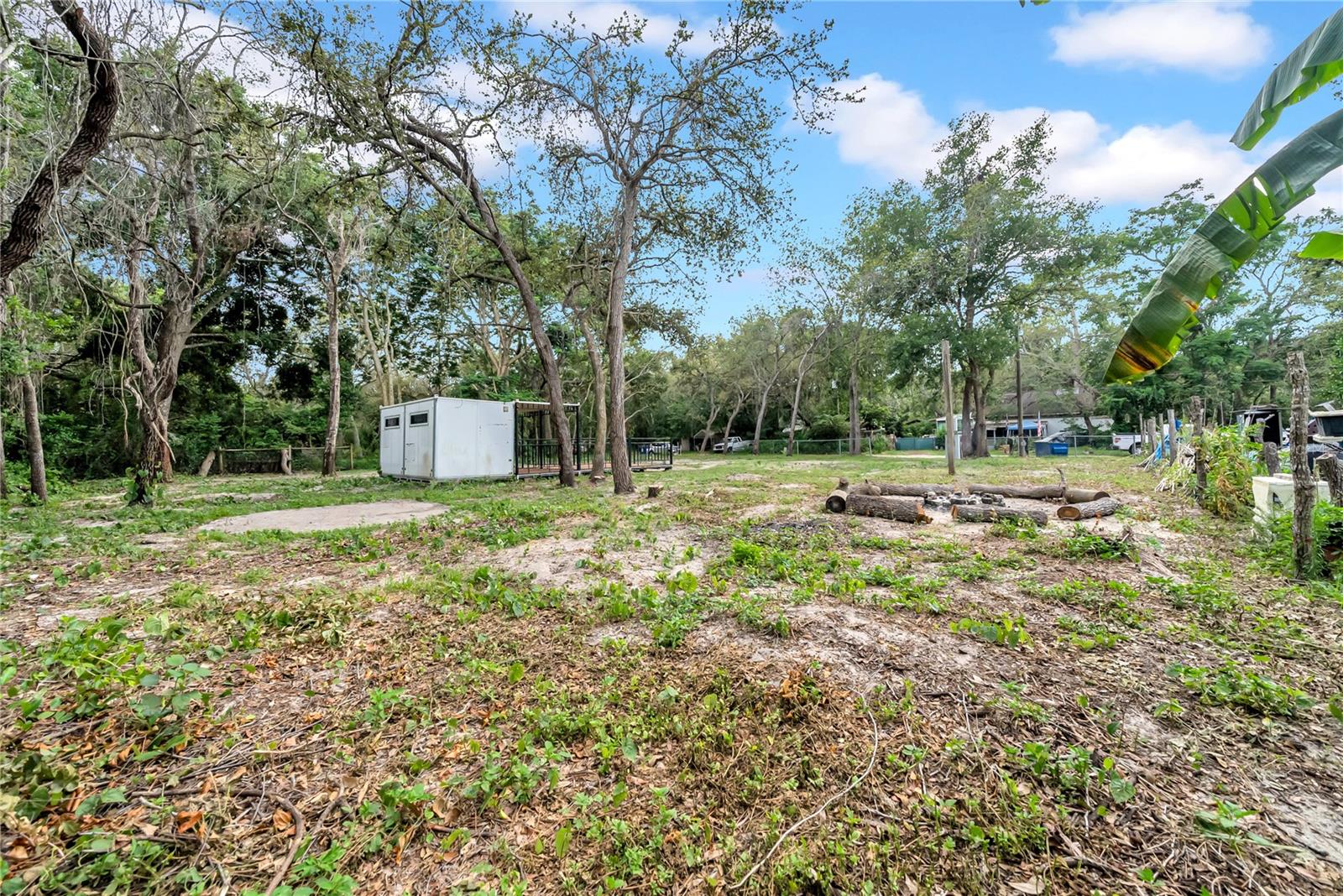 MOON LAKE ESTATE - Land