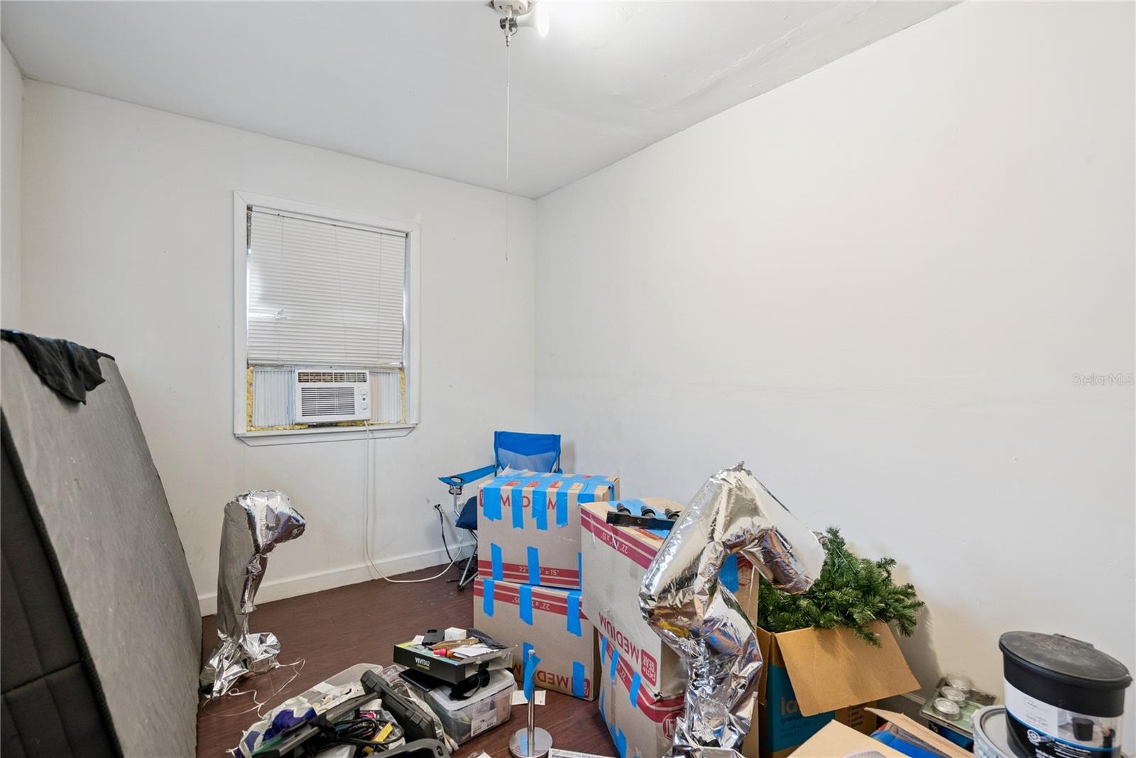 CLEAR LAKE VIEWS - Residential Income