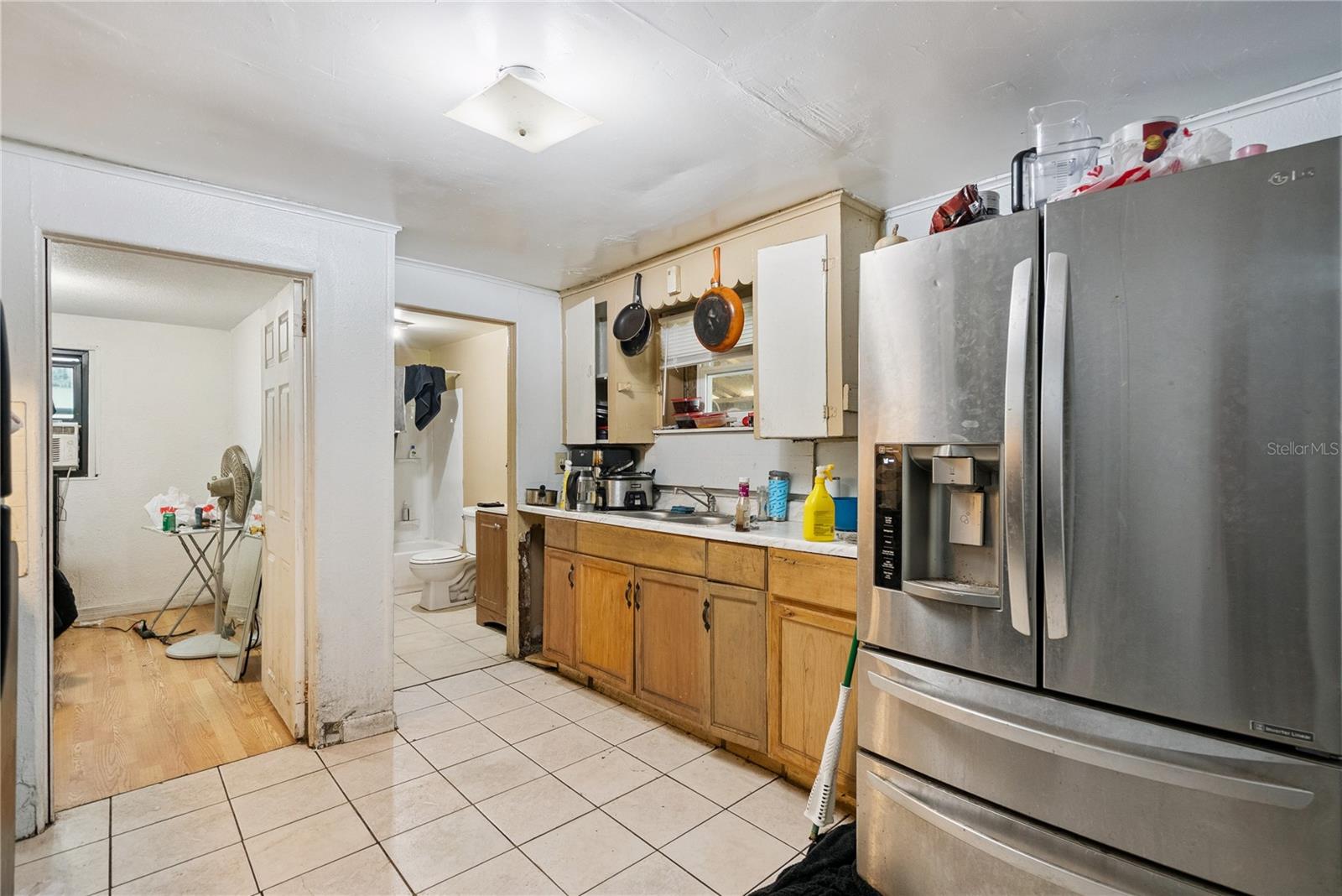 CLEAR LAKE VIEWS - Residential Income