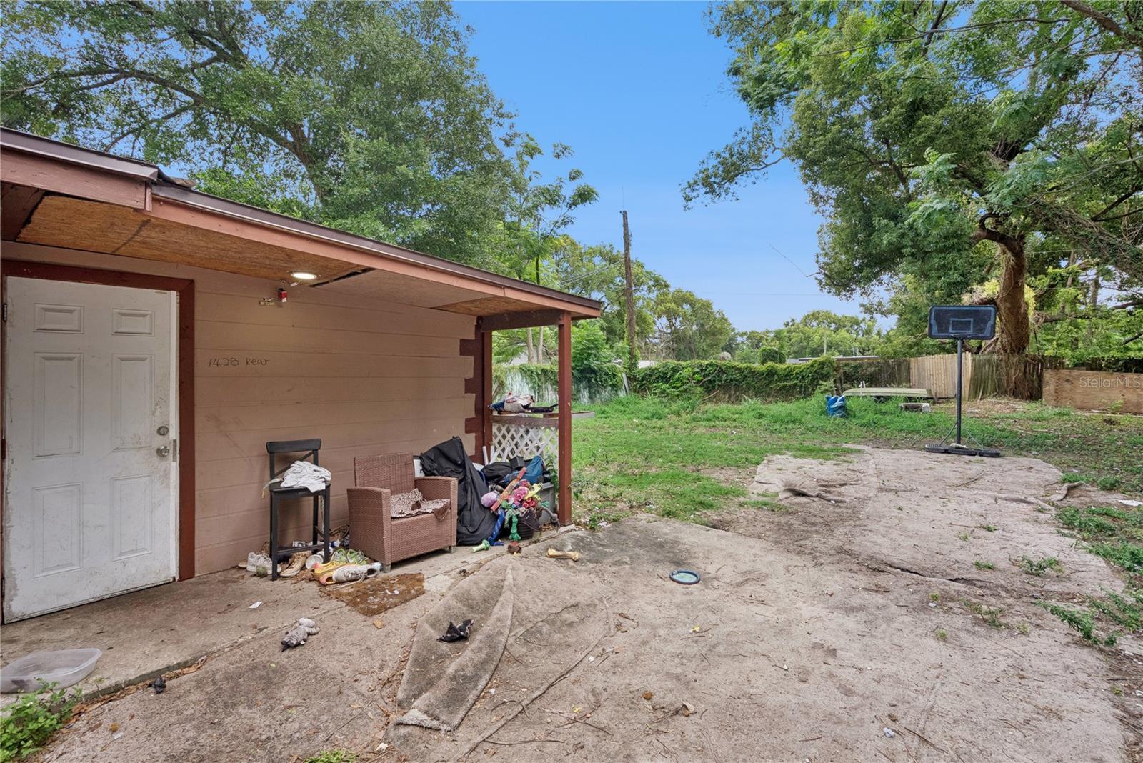 CLEAR LAKE VIEWS - Residential Income
