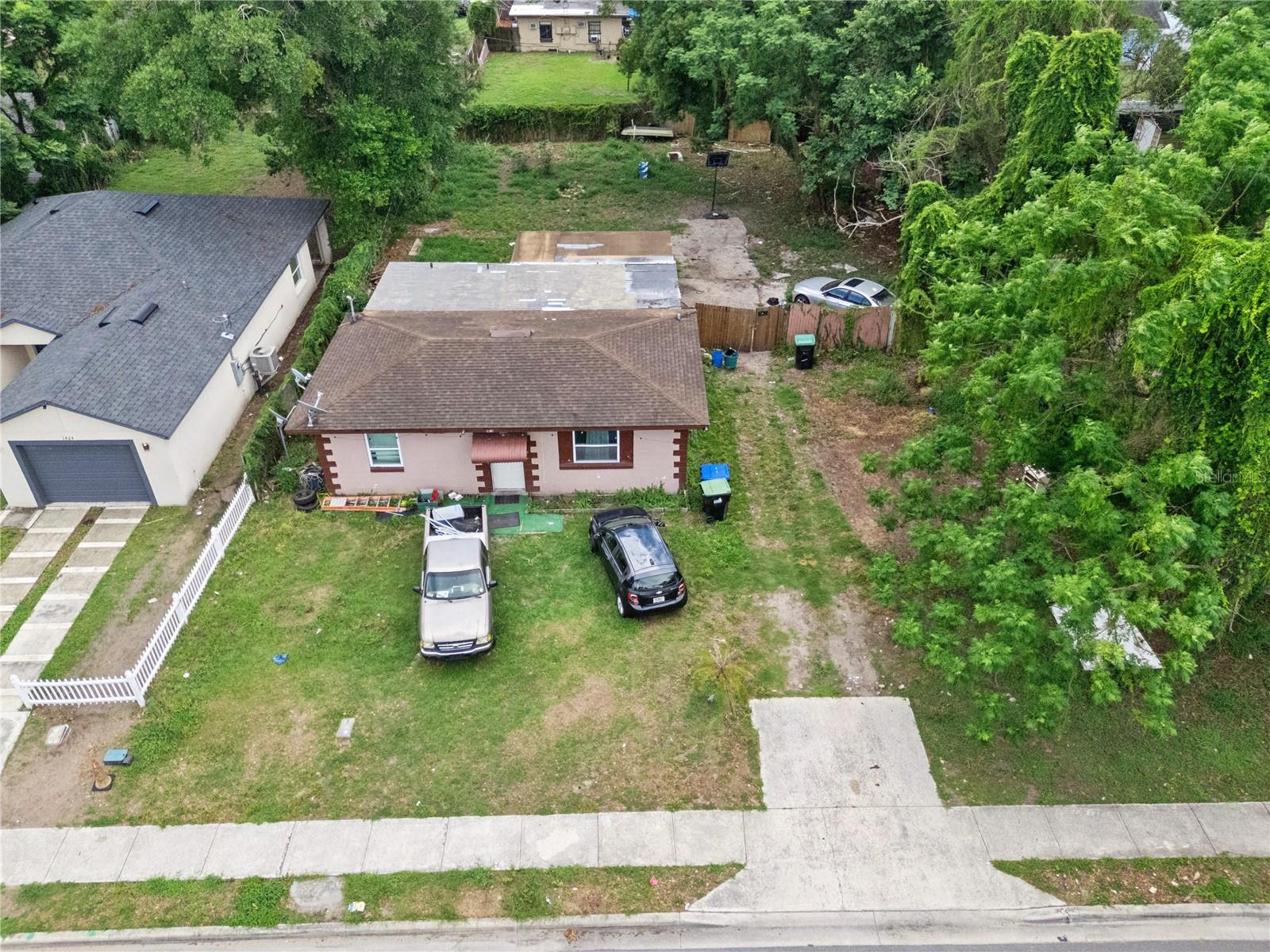 CLEAR LAKE VIEWS - Residential Income