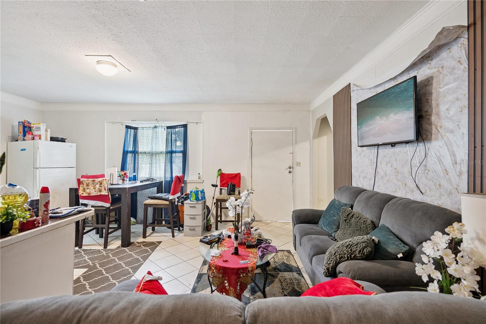 CLEAR LAKE VIEWS - Residential Income