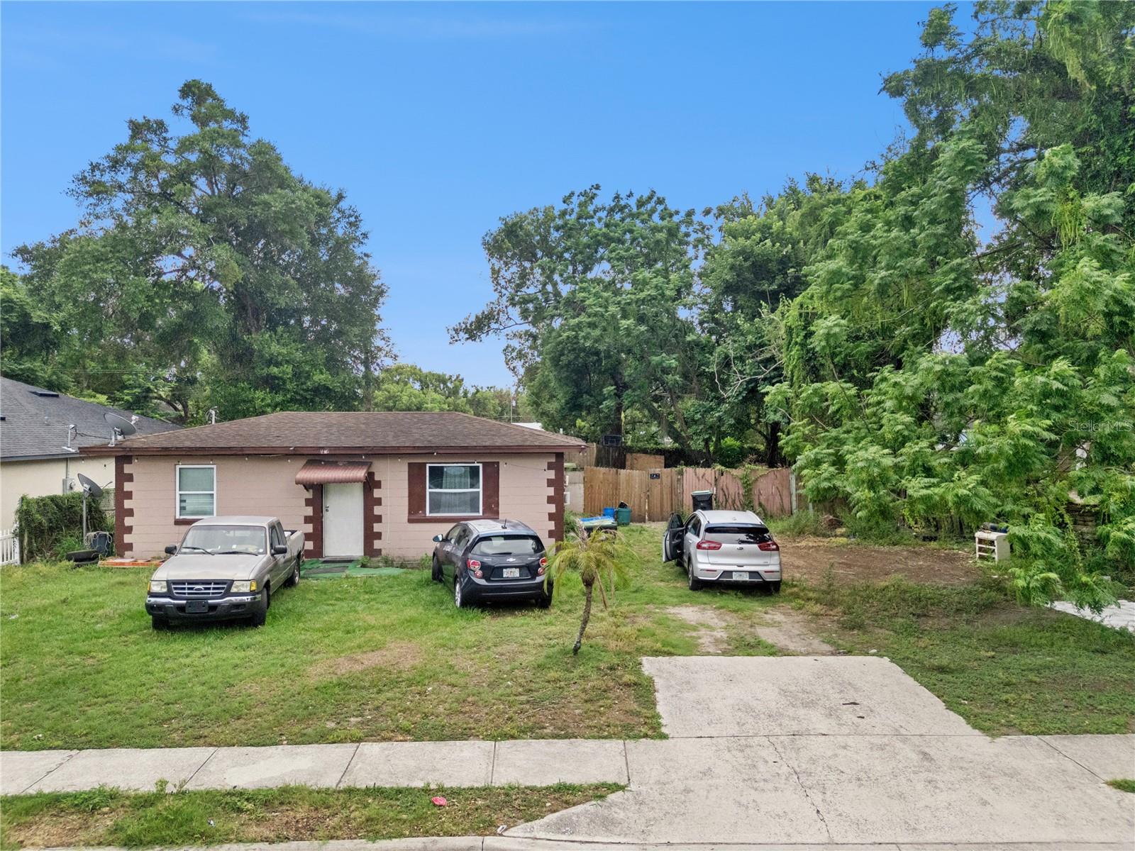 CLEAR LAKE VIEWS - Residential Income