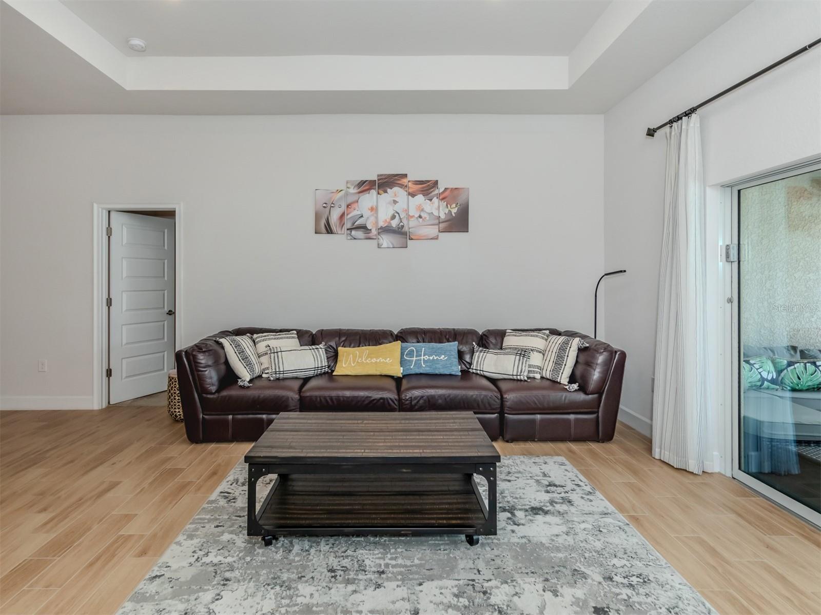 SOUTH VENICE - Residential Lease