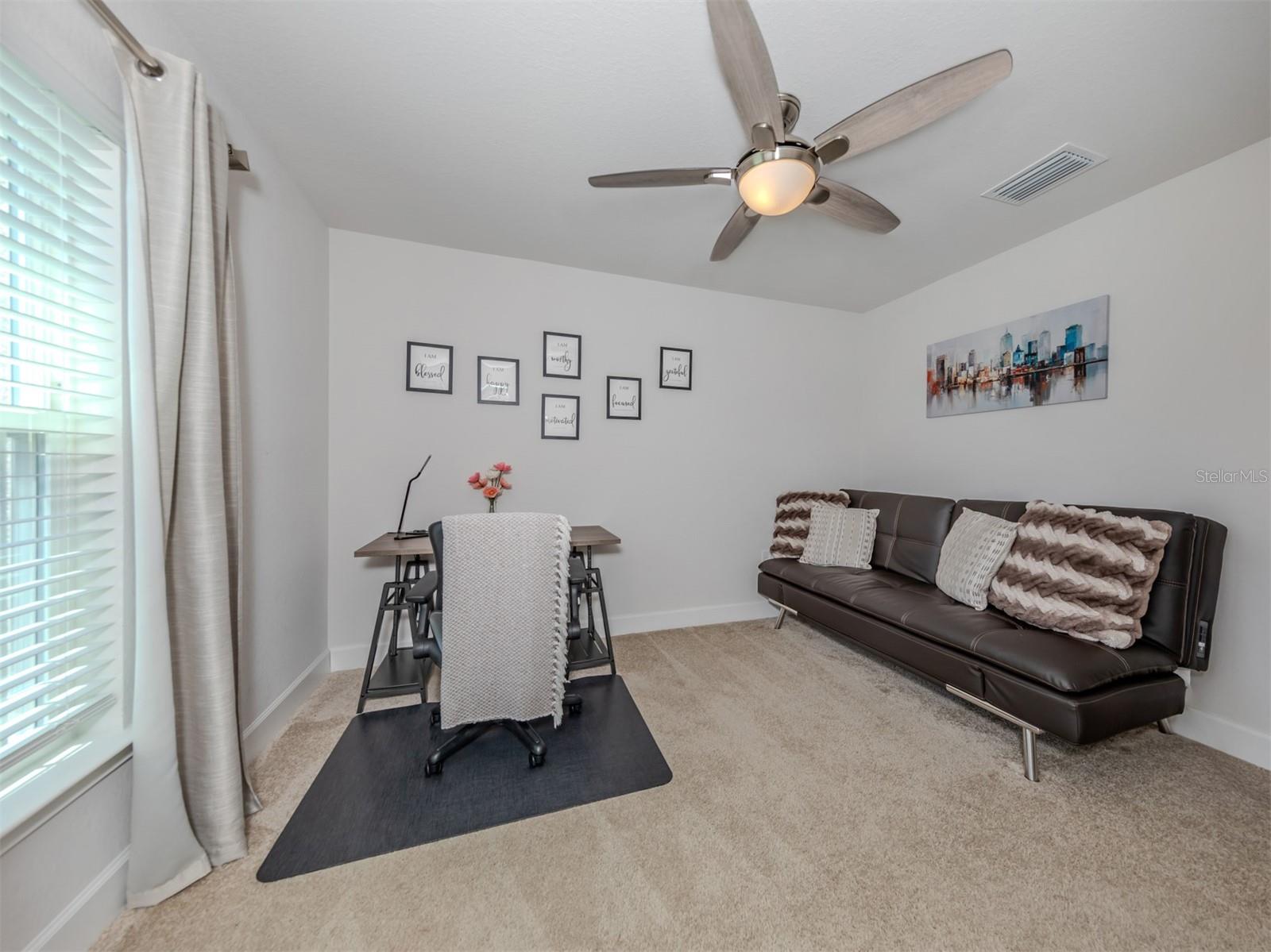 SOUTH VENICE - Residential Lease