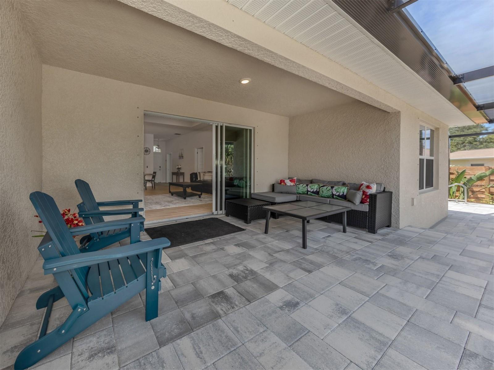 SOUTH VENICE - Residential Lease