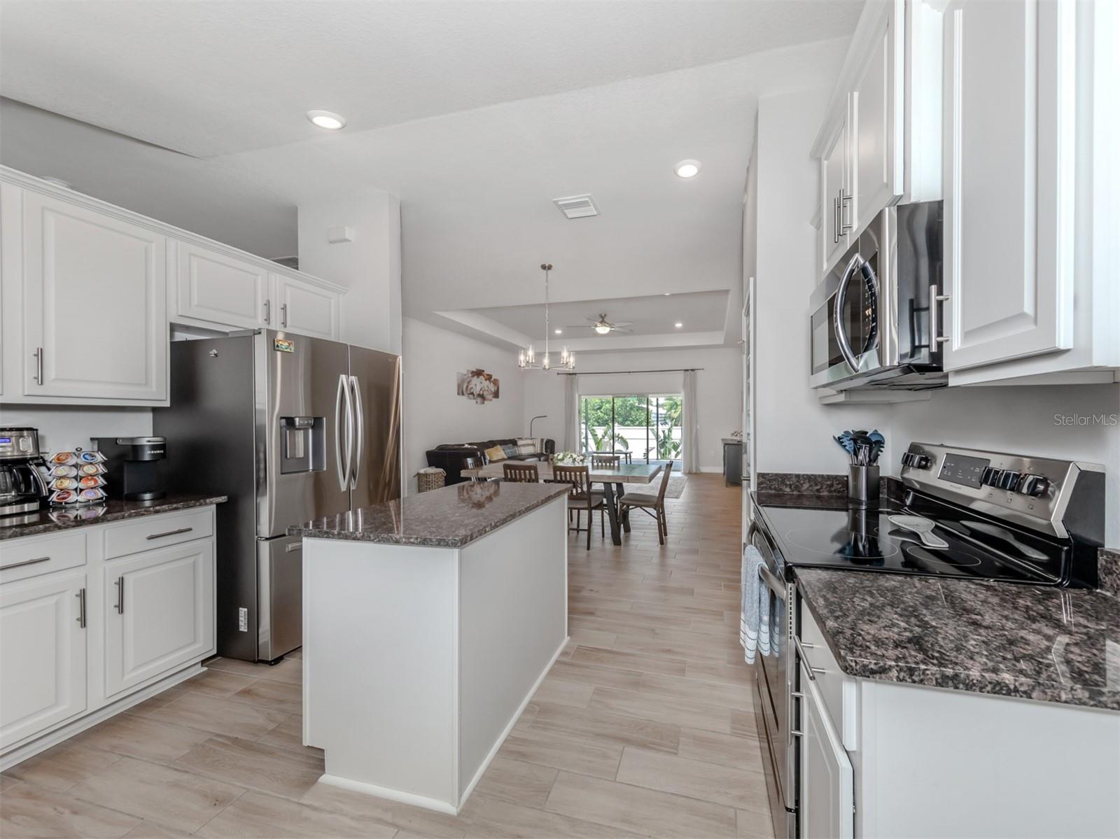 SOUTH VENICE - Residential Lease