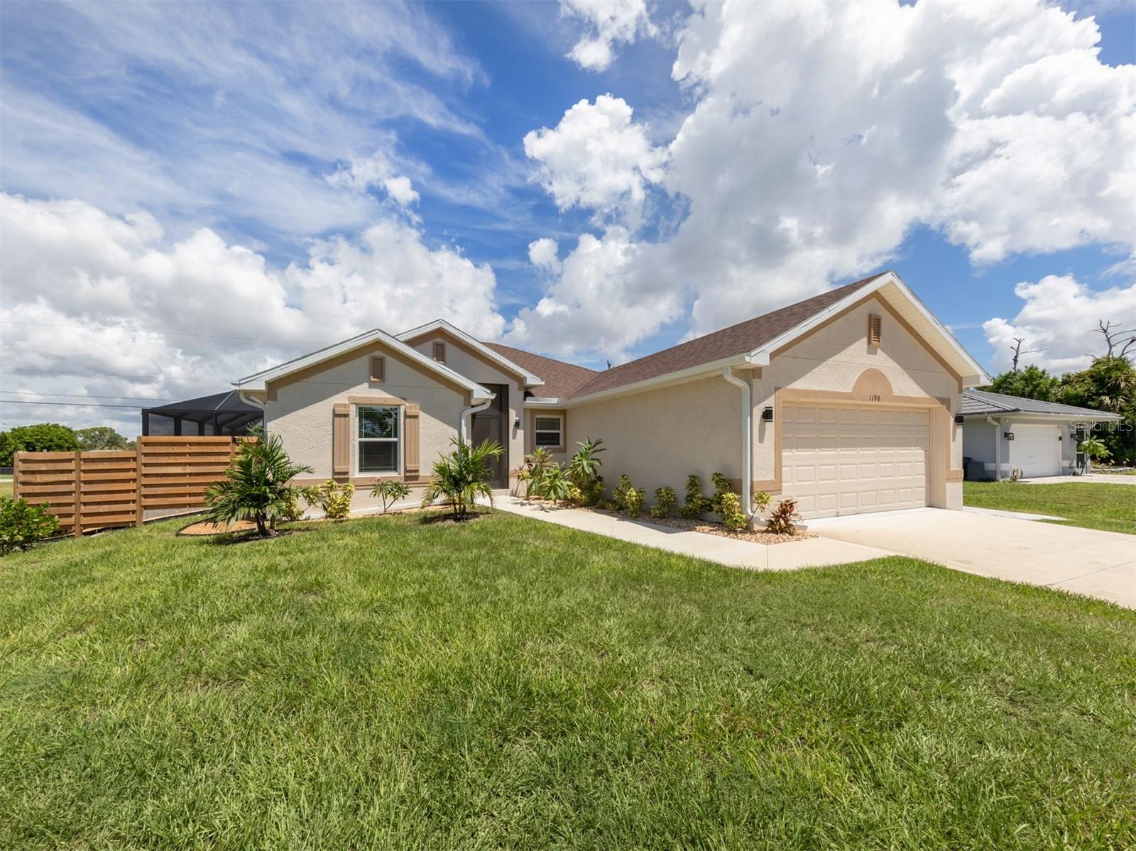 SOUTH VENICE - Residential Lease